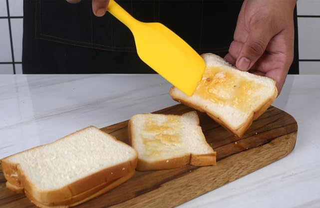 Silicon Basting Brushes, Heat Resistant Pastry Brushes, Spread Oil Butter Sauce Marinades for BBQ Grill Barbeque & Kitchen Baking (Yellow)