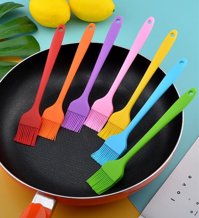 Silicon Basting Brushes, Heat Resistant Pastry Brushes, Spread Oil Butter Sauce Marinades for BBQ Grill Barbeque & Kitchen Baking (Yellow)