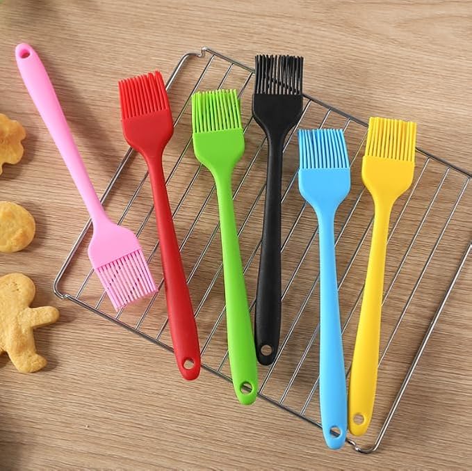 Silicon Basting Brushes, Heat Resistant Pastry Brushes, Spread Oil Butter Sauce Marinades for BBQ Grill Barbeque & Kitchen Baking (Yellow)