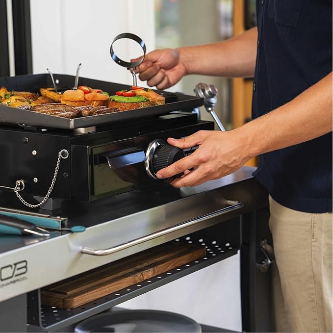 Charbroil 17" Performance Series Portable Tabletop 1 Burner Propane Gas Griddle, Black 463614124